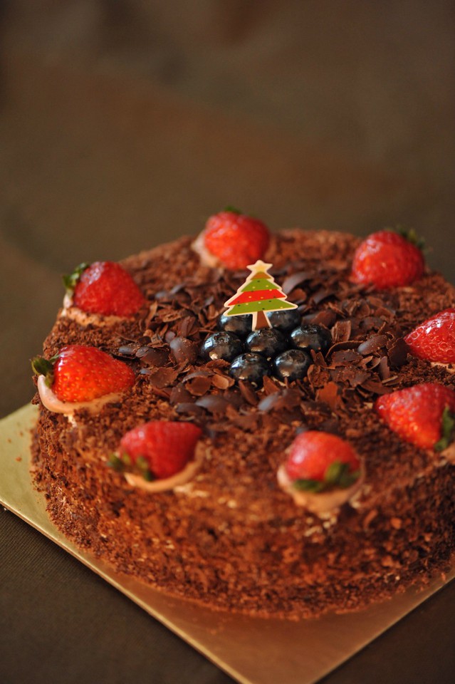 【美食圣诞季】【diy】萦绕圣诞气息的黑森林草莓蛋糕