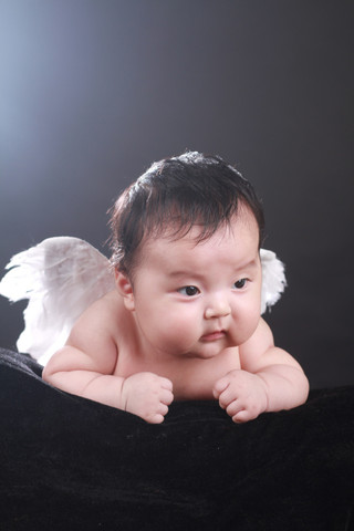 宝贝今天四个月了,发照片纪念一下,求围观_2012年12月同龄圈_宝宝树