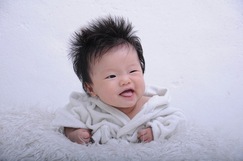 都来发张宝贝的招牌笑容吧,看谁的最经典