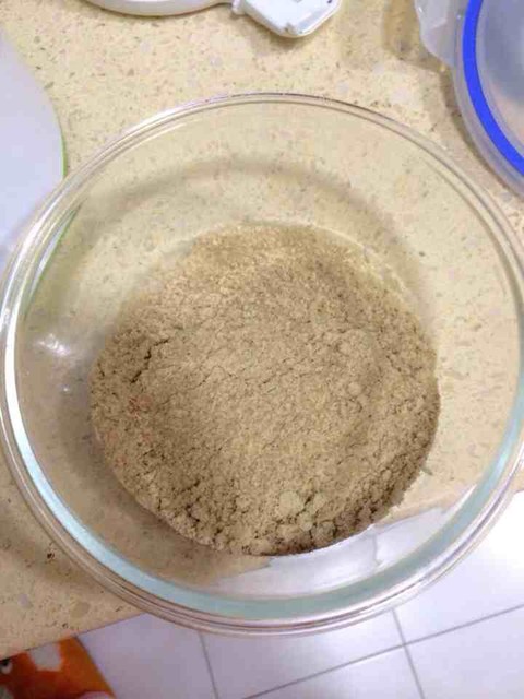 肉松,自己做的,准确说应该叫肉粉