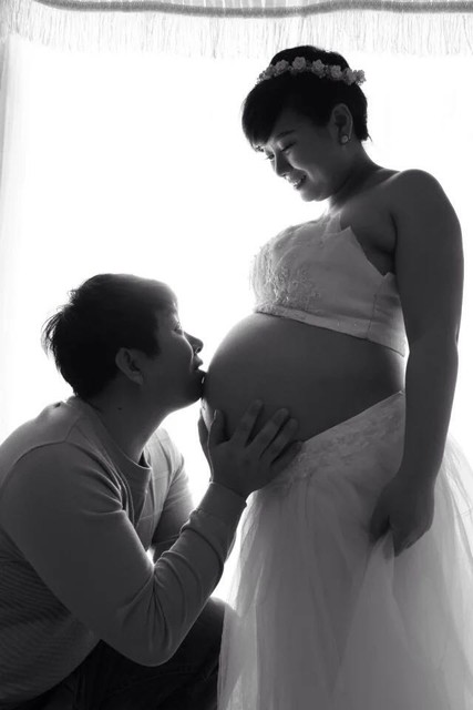 我怀孕那时也都说我的肚子像双胞胎!生下来7.