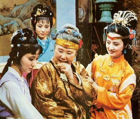 【红楼梦粉丝团】 贾宝玉到底是头脑简单还是很有智慧?