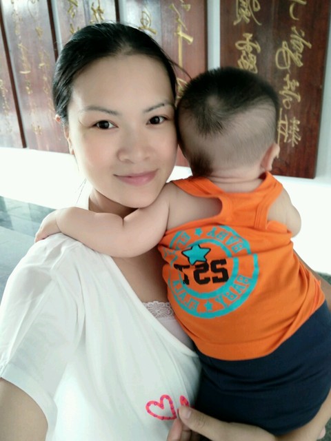 宝妈们秀秀你们的双眼皮哇呀!