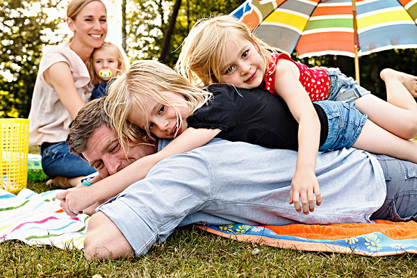 【宝宝树费雪联合出品】要多花时间与宝宝互动_能帮助孩子在最初_宝宝